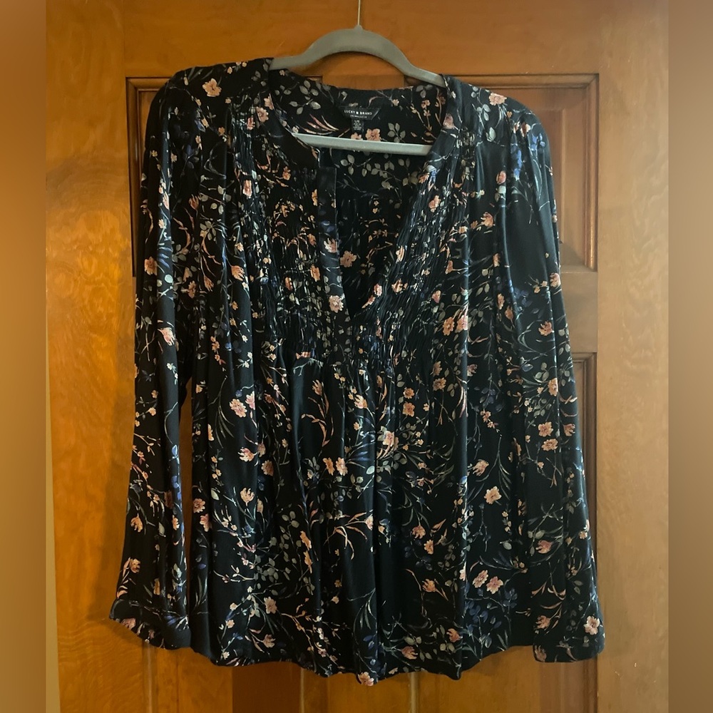 LuckyBrand floral with black background